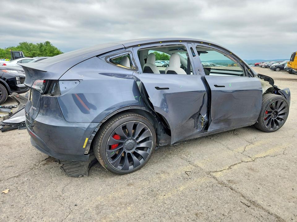 2022 Tesla Model y VIN 7SAYGDEF2NF467225 COPART salvage auction — FRONT END, Pa - Certificate Of Salvage, sold $8,900 on 2026-07-31 (photo 3)
