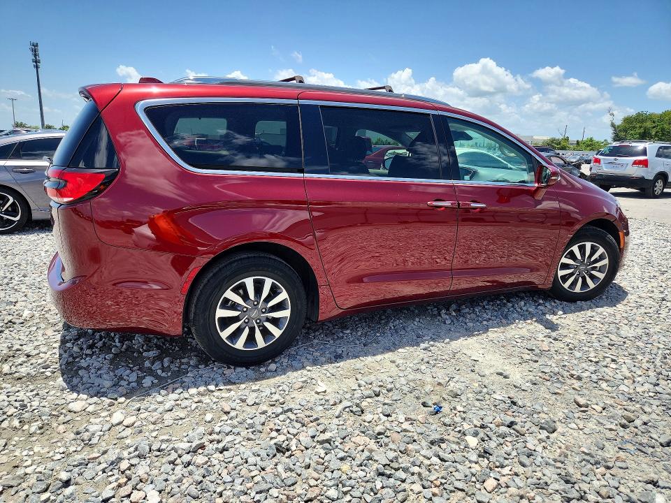 2021 Chrysler Pacifica VIN 2C4RC1BG5MR531723 COPART salvage auction — MINOR DENT/SCRATCHES, FL - CERTIFICATE OF TITLE (P), sold $8,200 on 2026-07-28 (photo 3)