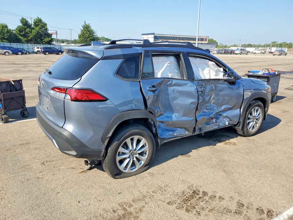 2023 Toyota Corolla cross VIN 7MUCAAAG4PV045807 COPART salvage auction — SIDE, OH - CERT OF TITLE-SALVAGE, sold $175 on 2026-07-24 (photo 3)