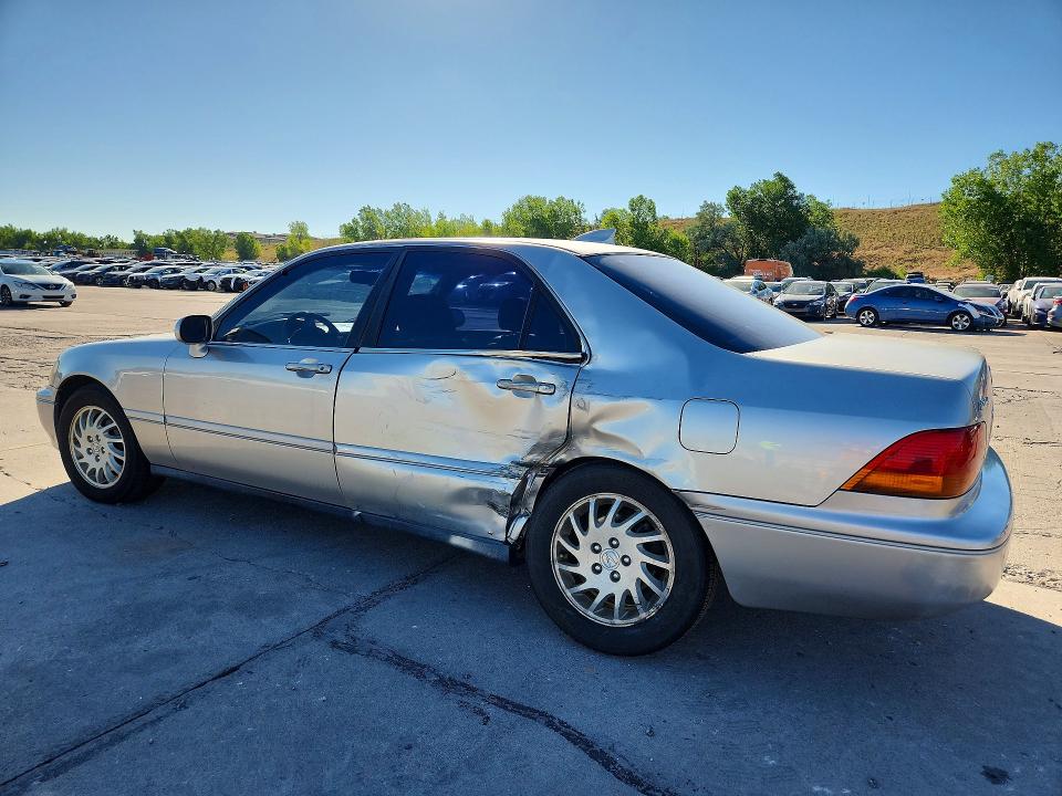 1998 Acura Rl VIN JH4KA9668WC002090 COPART salvage auction — SIDE, Co - Salvage Title, sold $250 on 2026-08-03 (photo 2)