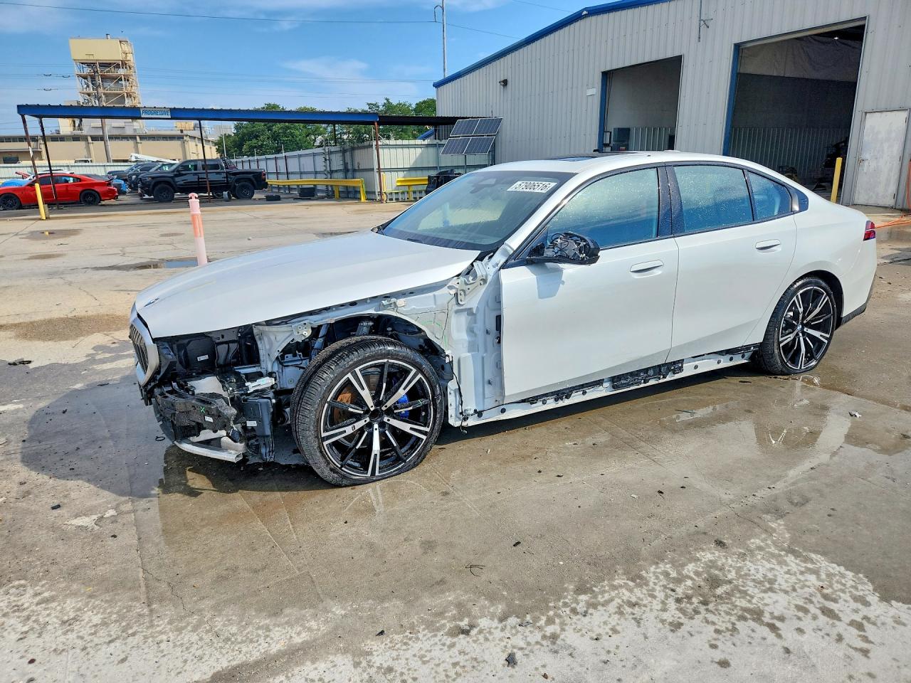 2025 BMW 5 Series VIN WBA43FJ06SCT40813 — COPART salvage auction photo