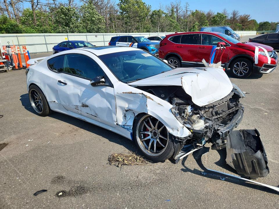 2015 Hyundai Genesis VIN KMHHU6KJ2FU127555 COPART salvage auction — FRONT END, Ny - Certificate Of Title, sold $80 on 2026-07-08 (photo 4)
