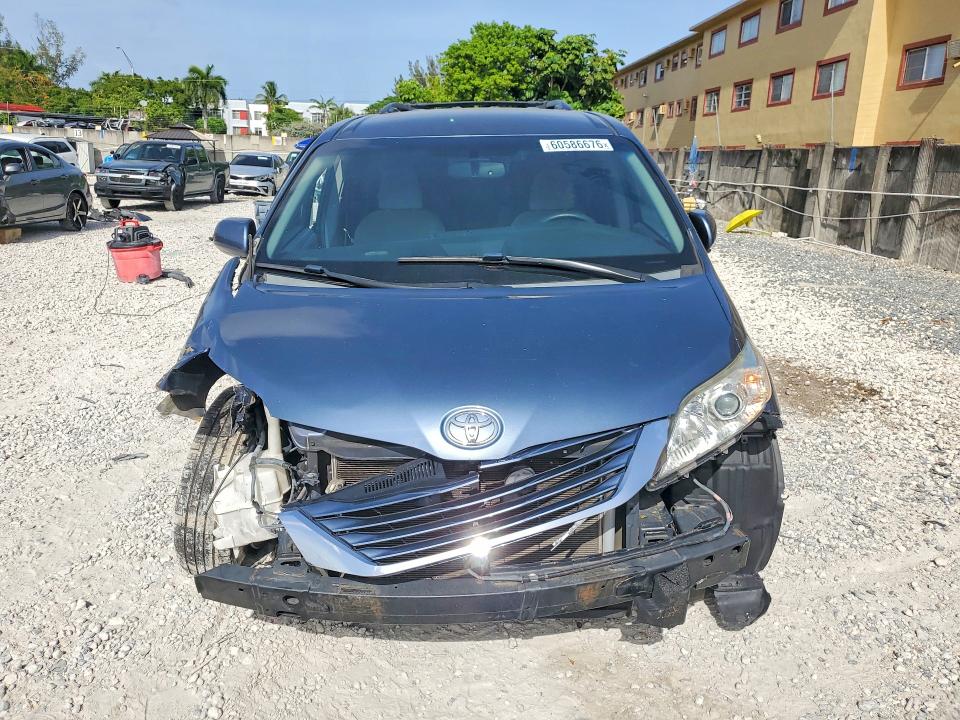 2015 Toyota Sienna VIN 5TDKK3DC5FS624228 COPART salvage auction — FRONT END, Salvage Title, sold $950 on 2026-07-17 (photo 5)