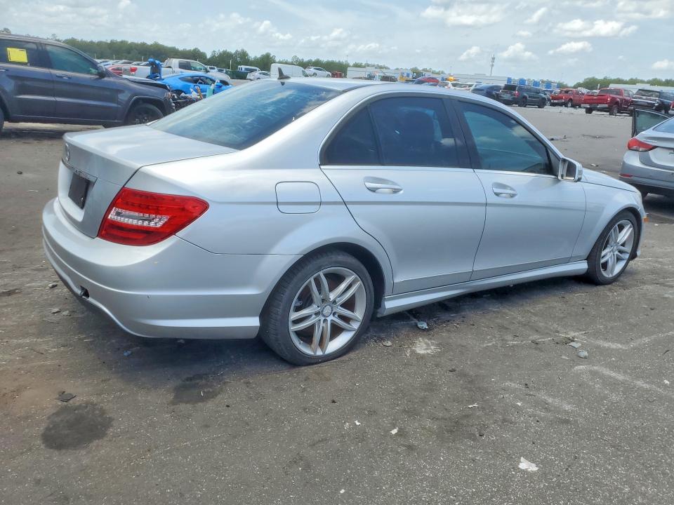 2014 Mercedes-benz C class VIN WDDGF4HB1EG247767 COPART salvage auction — MECHANICAL, FL - CERTIFICATE OF TITLE, sold $1,500 on 2026-08-12 (photo 3)