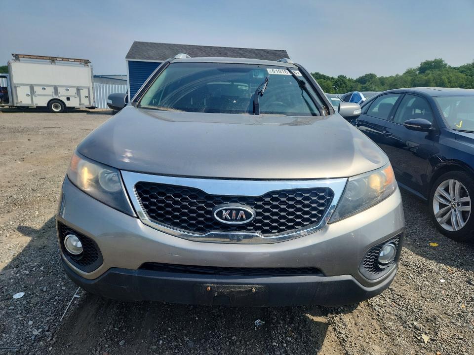2013 Kia Sorento VIN 5XYKT3A6XDG416772 COPART salvage auction — MECHANICAL, Ma - Certificate Of Title, sold $675 on 2026-07-22 (photo 5)