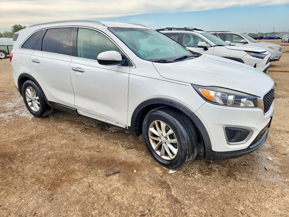 2018 Kia Sorento VIN 5XYPG4A3XJG432374 COPART salvage auction — MINOR DENT/SCRATCHES, Il - Salvage Certificate, sold $250 on 2026-07-30 (photo 4)
