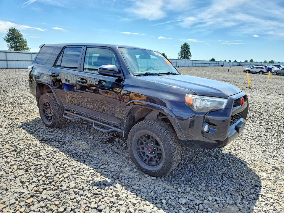 2016 Toyota 4runner VIN JTEBU5JR6G5395446 COPART salvage auction — NORMAL WEAR, Salvage Title, sold $14,100 on 2026-07-22 (photo 4)