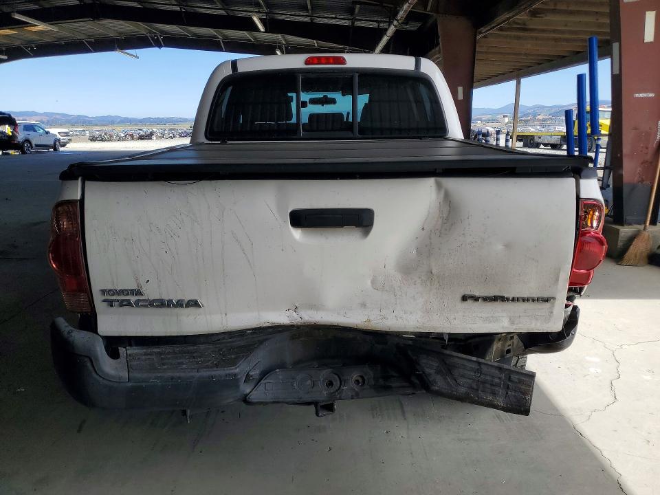 2015 Toyota Tacoma VIN 5TFJX4GNXFX042930 COPART salvage auction — REAR END, Ca - Salvage Certificate, sold $6,900 on 2026-07-30 (photo 6)