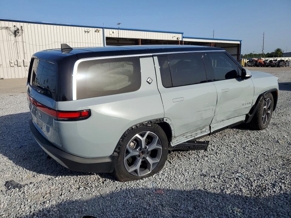 2024 Rivian R1s VIN 7PDSGBBA2RN037260 COPART salvage auction — SIDE, Fl - Cert Of Title Slvg Rebuildable, sold $22,200 on 2026-08-14 (photo 3)