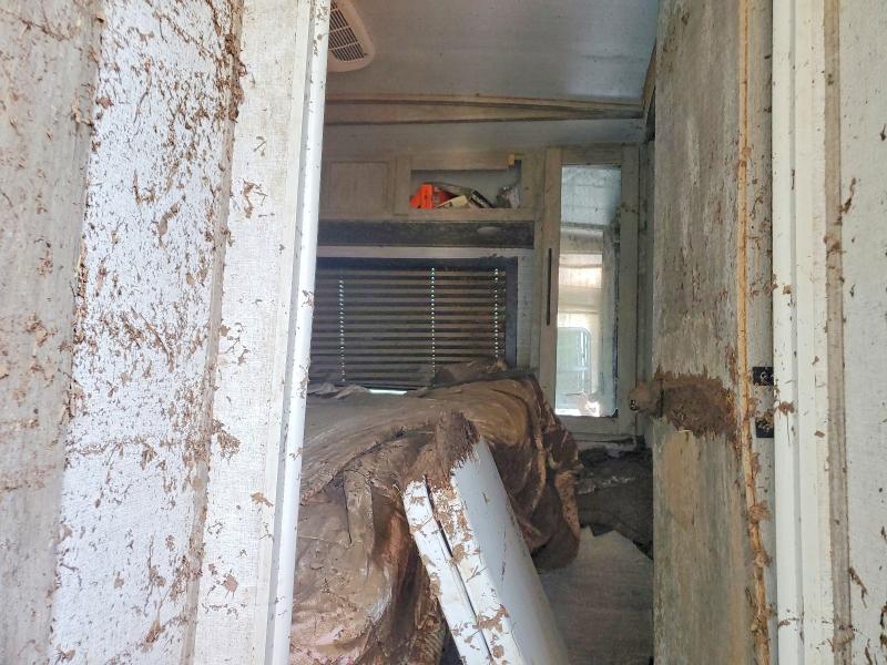 2021 Fore - forest river VIN 4X4TSBC24MU087958 COPART salvage auction — WATER/FLOOD, MO - SALVAGE CERTIFICATE OF TITLE, sold $35 on 2026-09-17 (photo 5)