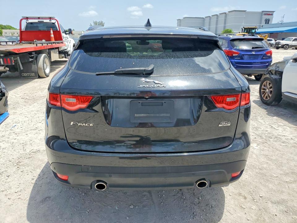 2019 Jaguar F-pace VIN SADCK2GX8KA354890 COPART salvage auction — MINOR DENT/SCRATCHES, FL - CERT OF TITLE-REBUILT, sold $4,650 on 2026-07-17 (photo 6)