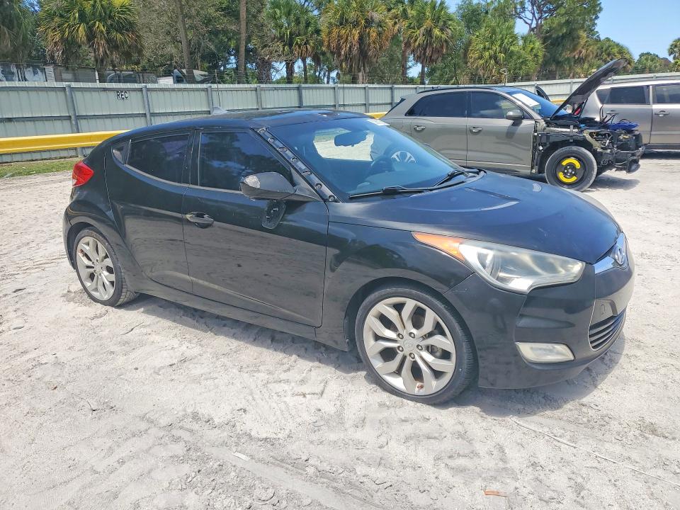 2013 Hyundai Veloster VIN KMHTC6AD9DU130880 COPART salvage auction — MECHANICAL, Fl - Certificate Of Title (P), sold $250 on 2026-07-29 (photo 4)