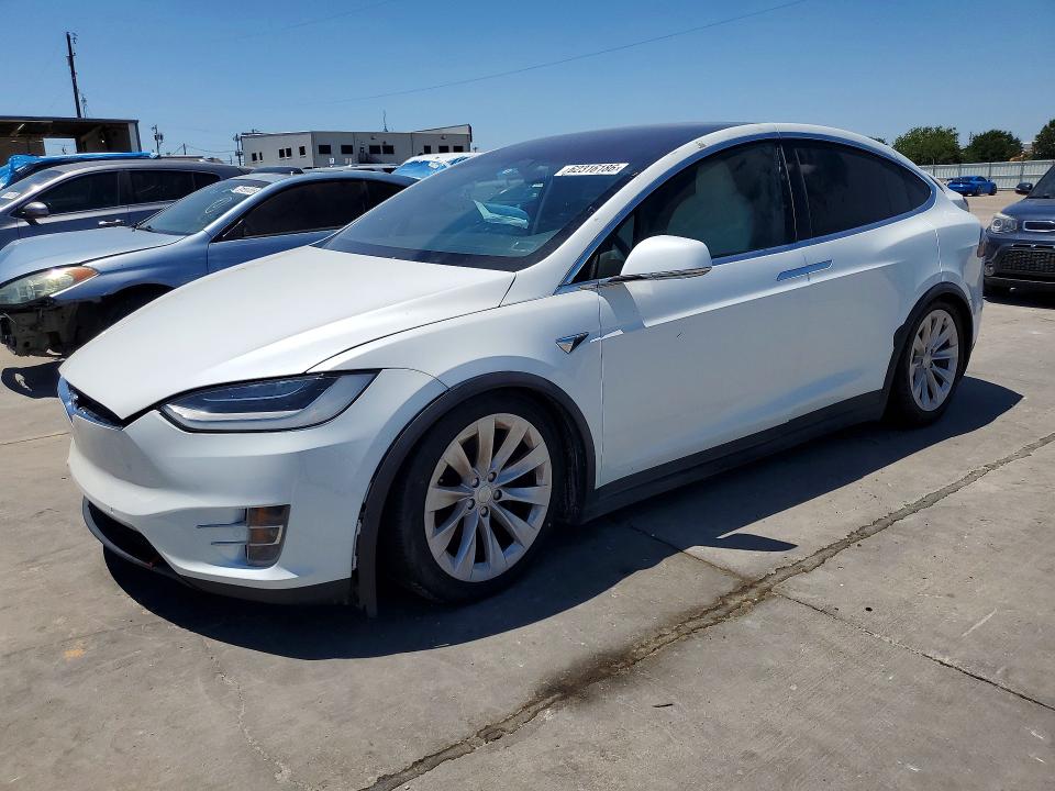 2020 Tesla Model x VIN 5YJXCDE26LF231868 — COPART salvage auction photo