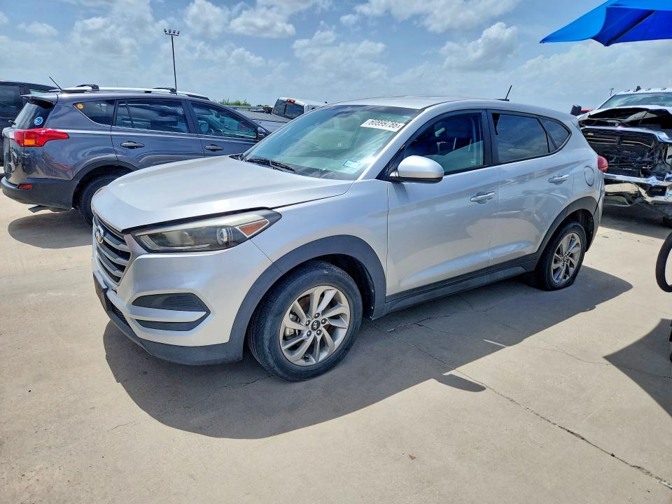 2017 Hyundai Tucson VIN KM8J23A45HU463804 COPART salvage auction — MINOR DENT/SCRATCHES, TX - CERTIFICATE OF TITLE, sold $2,200 on 2026-07-23 (photo 1)