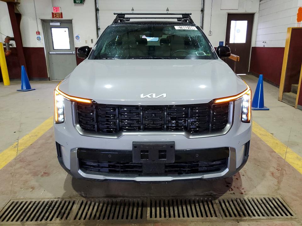2024 Kia Sorento VIN 5XYRKDJF1RG300309 COPART salvage auction — MINOR DENT/SCRATCHES, NY - CERTIFICATE OF TITLE, sold $1,200 on 2026-07-28 (photo 5)