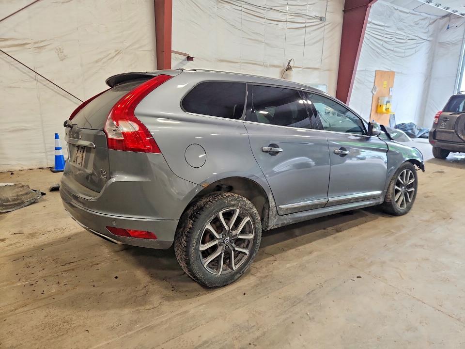 2016 Volvo VIN YV449MRKXG2915629 COPART salvage auction — FRONT END, Vt - Cert Of Title-Salvage Vehicle, sold $275 on 2026-08-10 (photo 3)