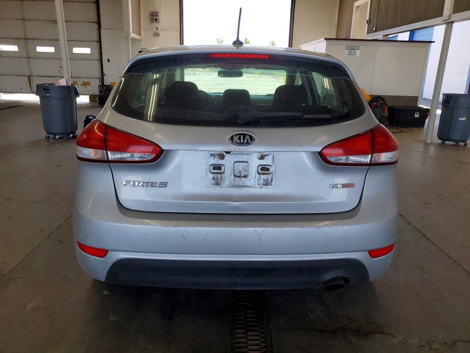 2016 Kia Forte VIN KNAFX5A82G5633021 COPART salvage auction — FRONT END, Wa - Vehicle Cert Of Ownership-Titl, sold $660 on 2026-07-25 (photo 6)