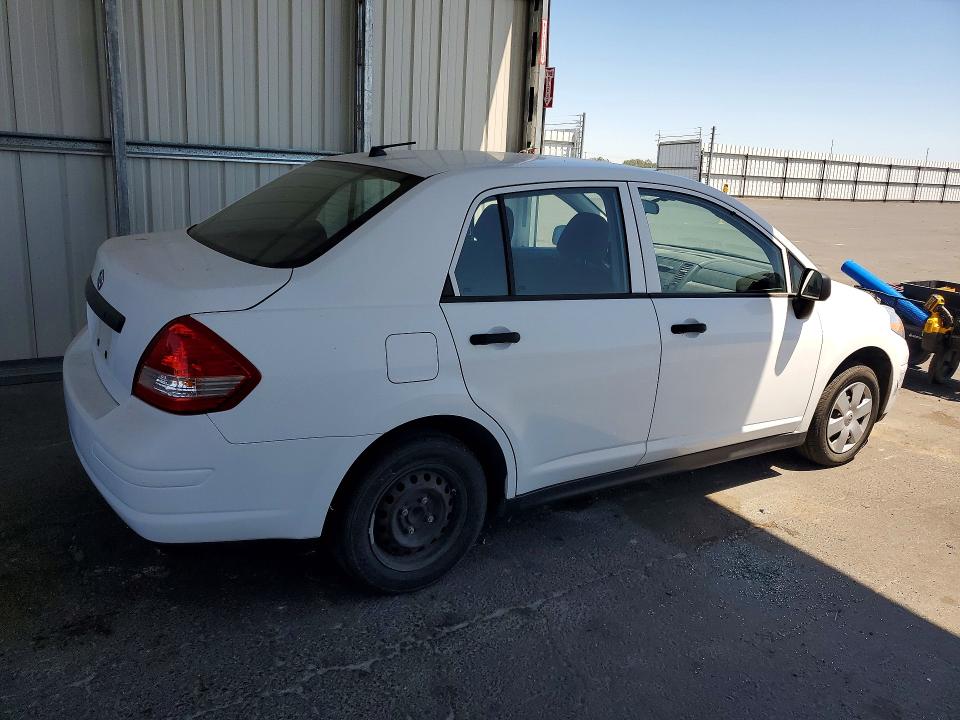 2009 Nissan Versa VIN 3N1CC11E99L436627 COPART salvage auction — MINOR DENT/SCRATCHES, CA - DIS/DLR/EXP ONLY CLEAN TITLE, sold $900 on 2026-07-09 (photo 3)