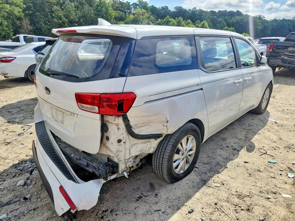 2016 Kia SEDONA VIN KNDMA5C18G6149733 COPART salvage auction — REAR END, Salvage Title, sold $1,650 on 2026-07-28 (photo 3)