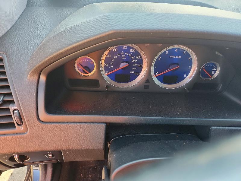 2010 Volvo Xc90 VIN YV4982CT2A1566056 COPART salvage auction — BURN, Nj - Cert Of Title-Salvage, sold $400 on 2026-08-10 (photo 9)