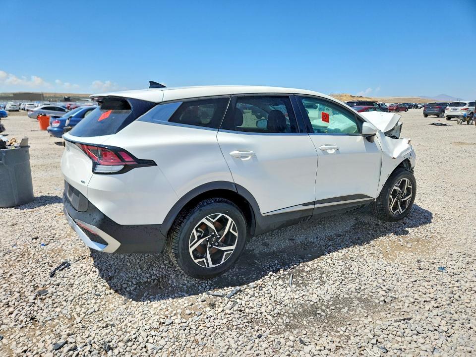 2023 Kia Sportage VIN KNDPUCAF6P7087136 COPART salvage auction — SIDE, Salvage Title, sold $2,700 on 2026-08-28 (photo 3)