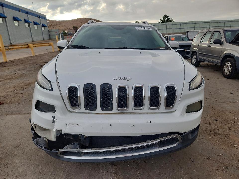 2015 Jeep Cherokee VIN 1C4PJLDS8FW505671 COPART salvage auction — FRONT END, NM - CERT OF TITLE-SALVAGE, sold $200 on 2026-09-16 (photo 5)