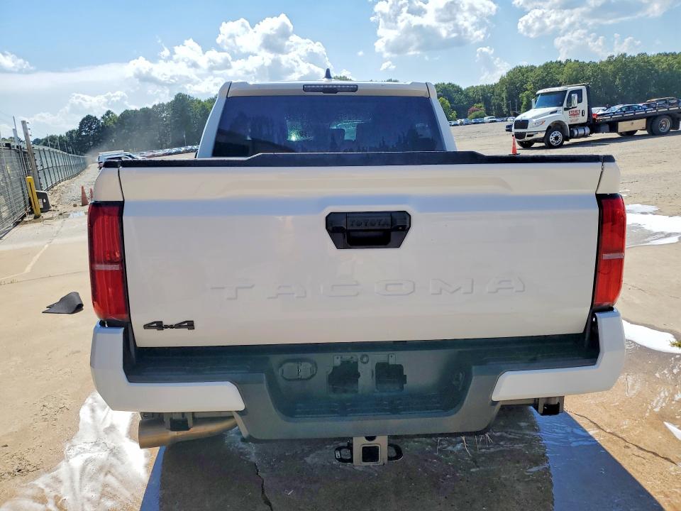 2025 Toyota Tacoma VIN 3TMLB5JN0SM134473 COPART salvage auction — FRONT END, FL - CERT OF TITLE SLVG REBUILDABLE, sold $15,000 on 2026-07-27 (photo 6)