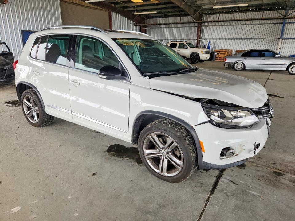 2017 Volkswagen Tiguan VIN WVGUV7AX0HK037522 COPART salvage auction — FRONT END, CA - SALVAGE CERTIFICATE, sold $3,050 on 2026-07-16 (photo 4)