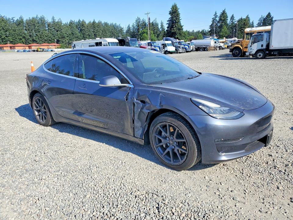 2017 Tesla VIN 5YJ3E1EA2HF002223 COPART salvage auction — FRONT END, Salvage Title, sold $9,500 on 2026-07-17 (photo 4)