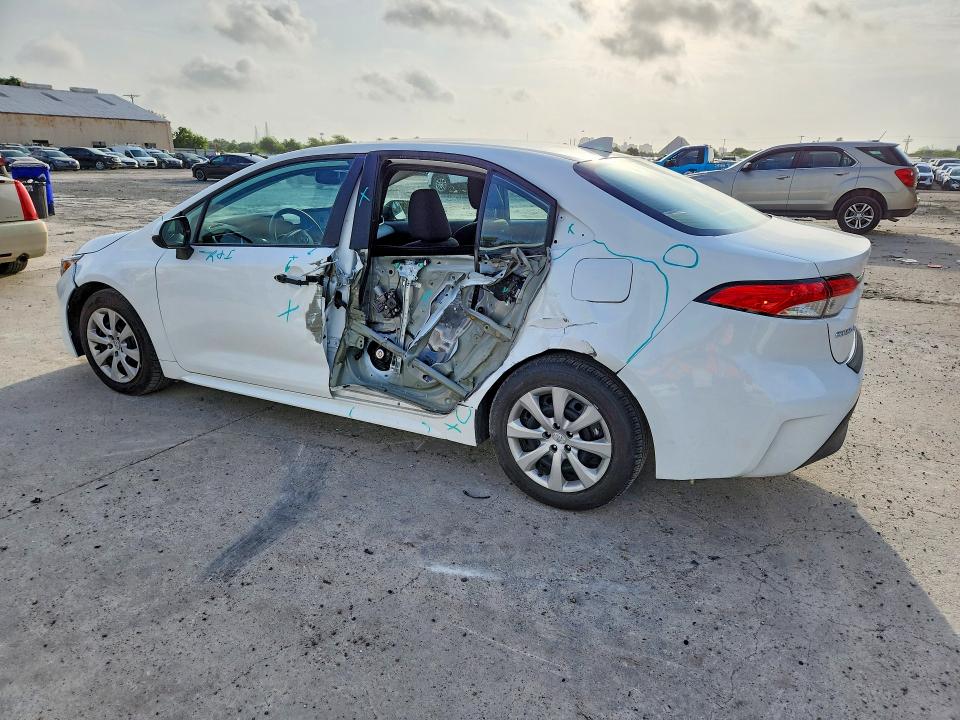 2025 Toyota Corolla VIN 5YFB4MDEXSP260893 COPART salvage auction — SIDE, Tx - Salvage Vehicle Title, sold $8,700 on 2026-08-25 (photo 2)
