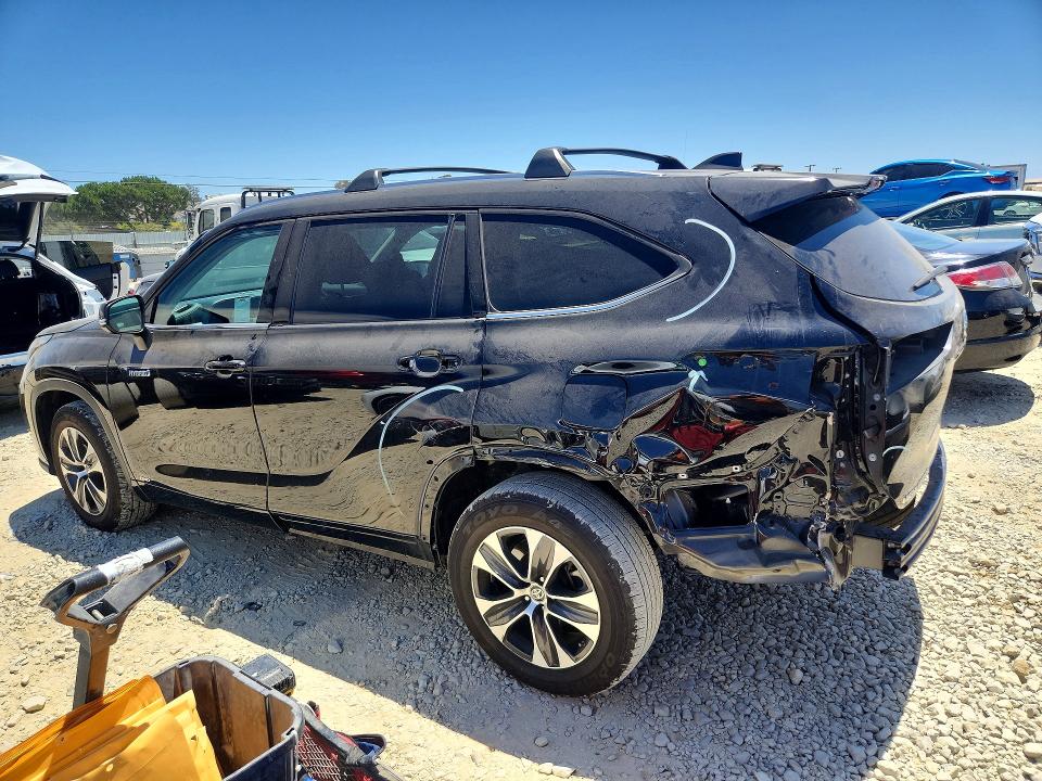 2021 Toyota Highlander hybrid VIN 5TDHBRCH8MS533574 COPART salvage auction — REAR END, Ca - Salvage Certificate, sold $8,800 on 2026-07-28 (photo 2)