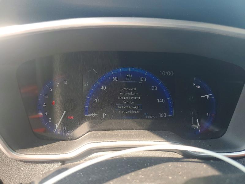 2022 Toyota Corolla cross VIN 7MUDAABG0NV005837 COPART salvage auction — HAIL, Salvage Title, sold $14,100 on 2026-08-25 (photo 9)