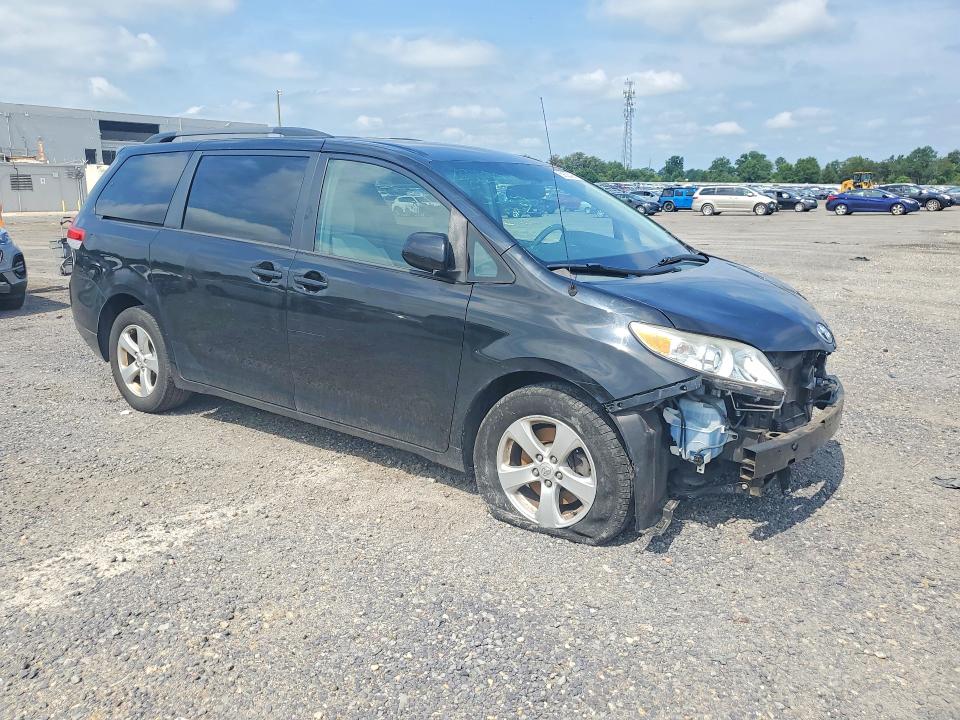 2014 Toyota Sienna VIN 5TDKK3DC4ES472764 COPART salvage auction — FRONT END, Va - Cert Of Title - Salvage, sold $2,600 on 2026-07-22 (photo 4)
