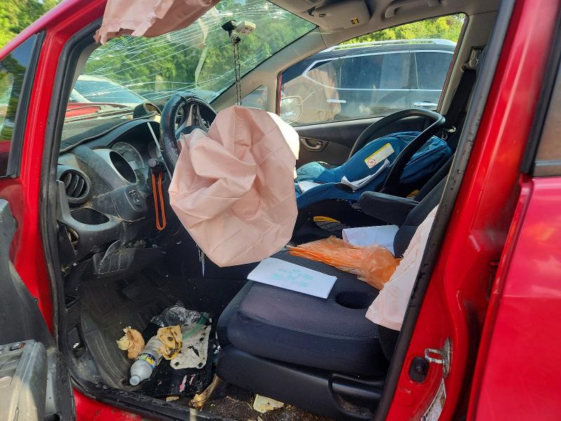 2009 Honda Fit VIN JHMGE884X9S019449 COPART salvage auction — FRONT END, Md - Cert Of Salvage > 75% Damage, sold $200 on 2026-07-28 (photo 7)