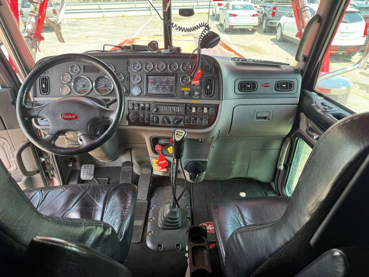 2016 Peterbilt 389 VIN 1NPXDP9X3GD338256 COPART salvage auction — Normal Wear, TN - CERTIFICATE OF TITLE (P), sold $17,000 on 2026-07-07 (photo 9)