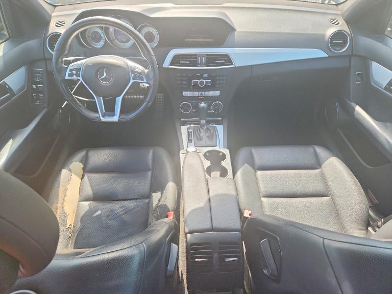 2014 Mercedes-benz C-klasse VIN WDDGF4HB2EA937711 COPART salvage auction — MINOR DENT/SCRATCHES, Fl - Cert Of Title Slvg Rebuildable, sold $850 on 2026-07-10 (photo 8)