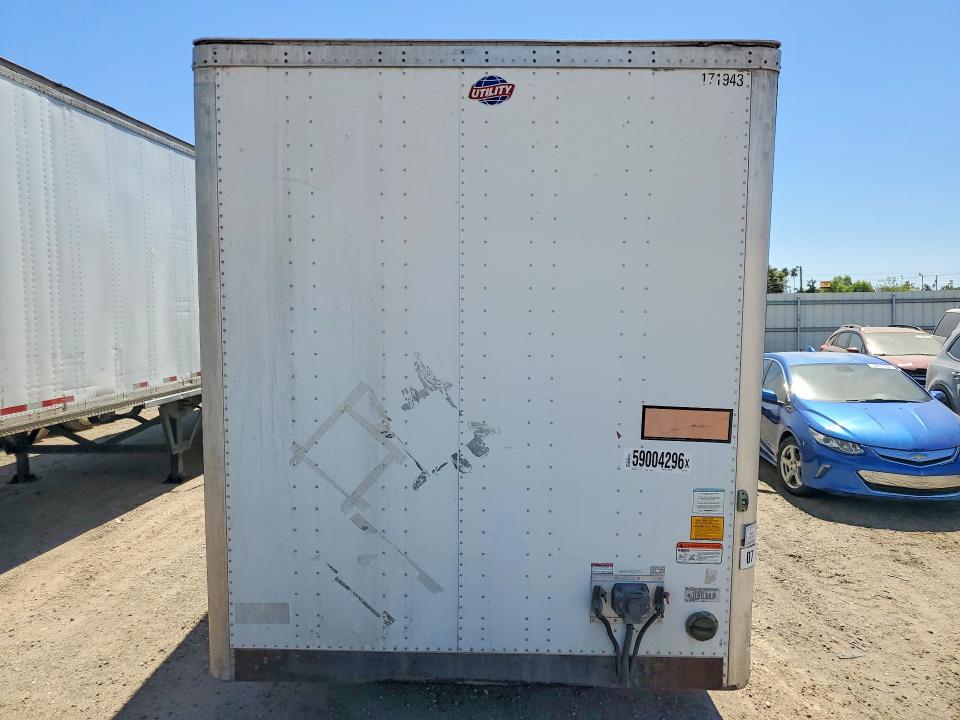 2018 Utility trailer Trailer VIN 1UYVS253XJ7237801 COPART salvage auction — UNDERCARRIAGE, AZ - CERT OF TITLE - SALVAGE, sold $175 on 2026-07-30 (photo 5)