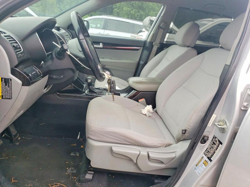 2015 Kia Sorento VIN 5XYKT4A63FG573763 COPART salvage auction — MINOR DENT/SCRATCHES, Tn - Certificate Of Title, sold $175 on 2026-07-28 (photo 7)
