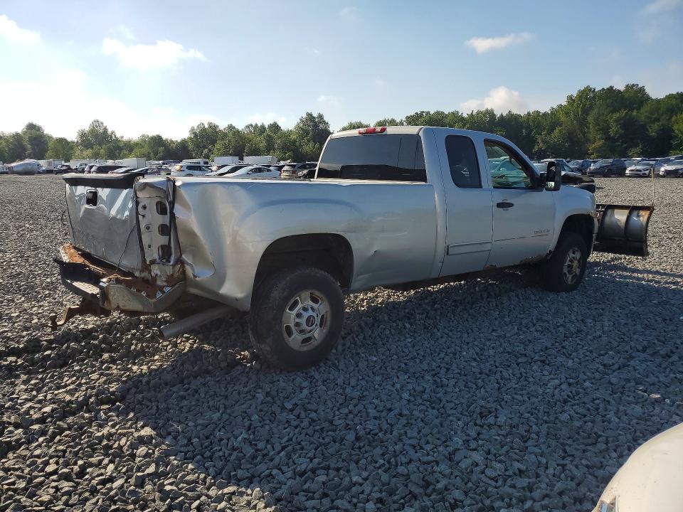 2011 Gmc SIERRA VIN 1GT220CG9BZ156693 COPART salvage auction — REAR END, Oh - Certificate Of Title, sold $350 on 2026-07-30 (photo 3)