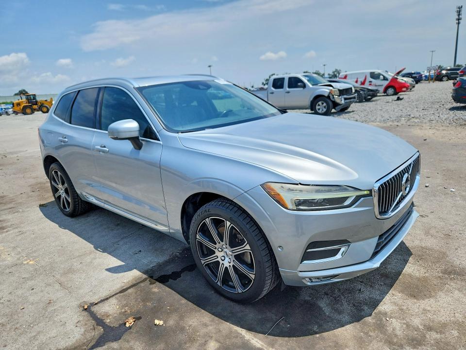 2018 Volvo Xc60 VIN YV4A22RL3J1009789 COPART salvage auction — VANDALISM, Fl - Cert Of Title Slvg Rebuildable, sold $5,700 on 2026-08-10 (photo 4)