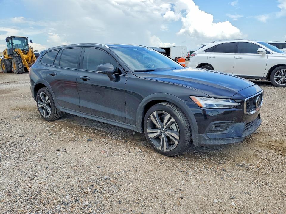 2026 Volvo VIN YV4L12WK9T2171785 COPART salvage auction — FRONT END, Tx - Salvage Vehicle Title, sold $15,100 on 2026-07-30 (photo 4)
