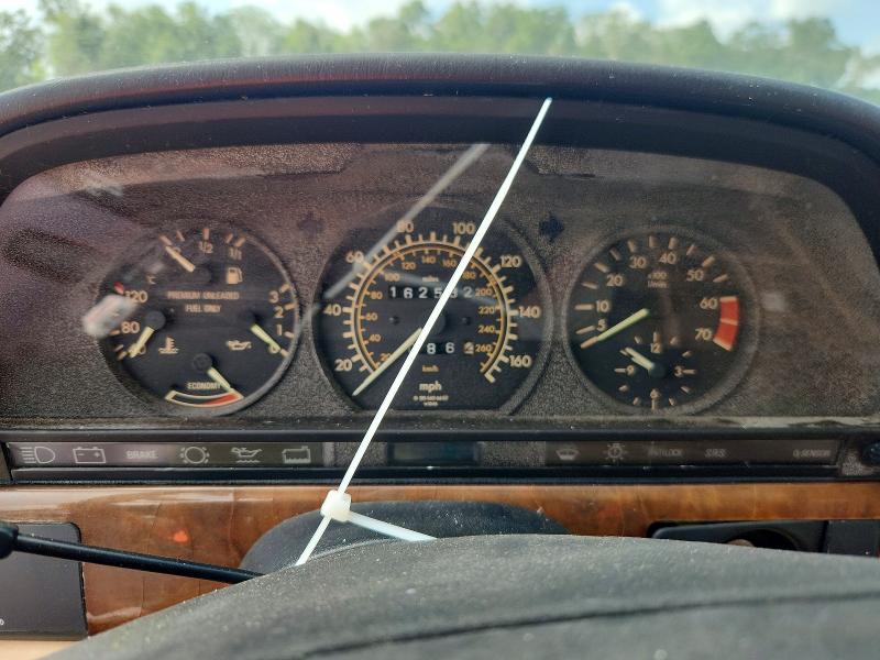 1987 Mercedes-benz 560 VIN WDBCA45D4HA304613 COPART salvage auction — MECHANICAL, FL - CERTIFICATE OF TITLE, sold $1,900 on 2026-07-28 (photo 9)