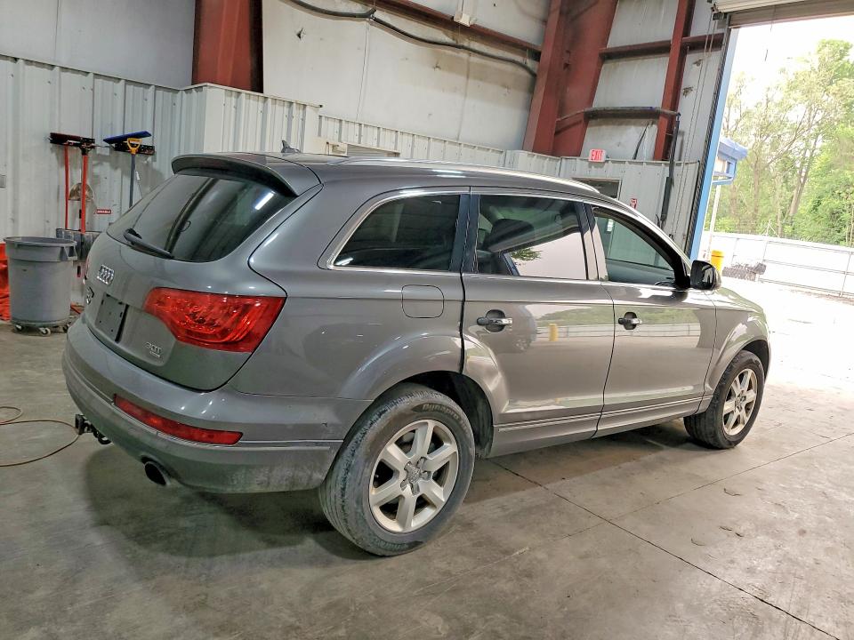 2015 Audi Q7 VIN WA1LGAFE8FD004911 COPART salvage auction — NORMAL WEAR, NY - CERTIFICATE OF TITLE, sold $175 on 2026-07-20 (photo 3)