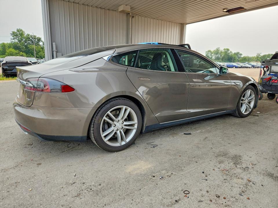 2015 Tesla Model s VIN 5YJSA1S29FF096022 COPART salvage auction — NORMAL WEAR, Mi - Certificate Of Title, sold $900 on 2026-07-20 (photo 3)