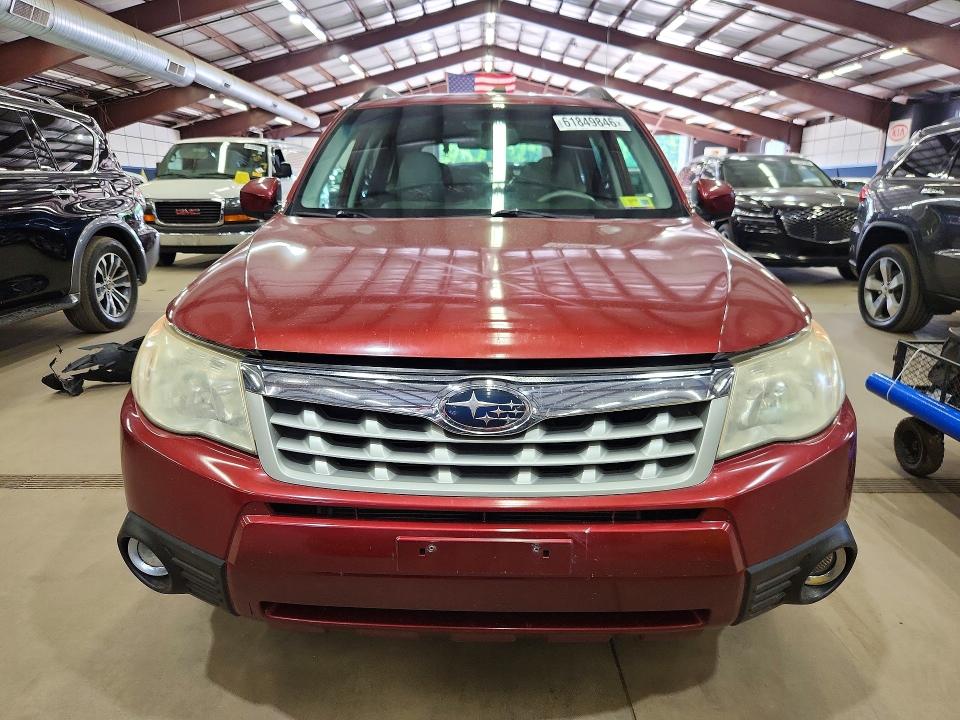 2012 Subaru Forester VIN JF2SHADC1CH418909 COPART salvage auction — MINOR DENT/SCRATCHES, Vt - Certificate Of Title (P), sold $500 on 2026-07-31 (photo 5)