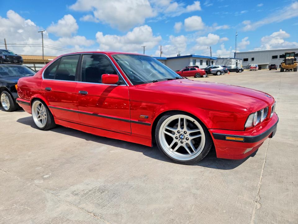 1995 BMW 5 series VIN WBAHE6320SGF33383 COPART salvage auction — NORMAL WEAR, TX - CERTIFICATE OF TITLE (P), sold $6,600 on 2026-07-23 (photo 4)