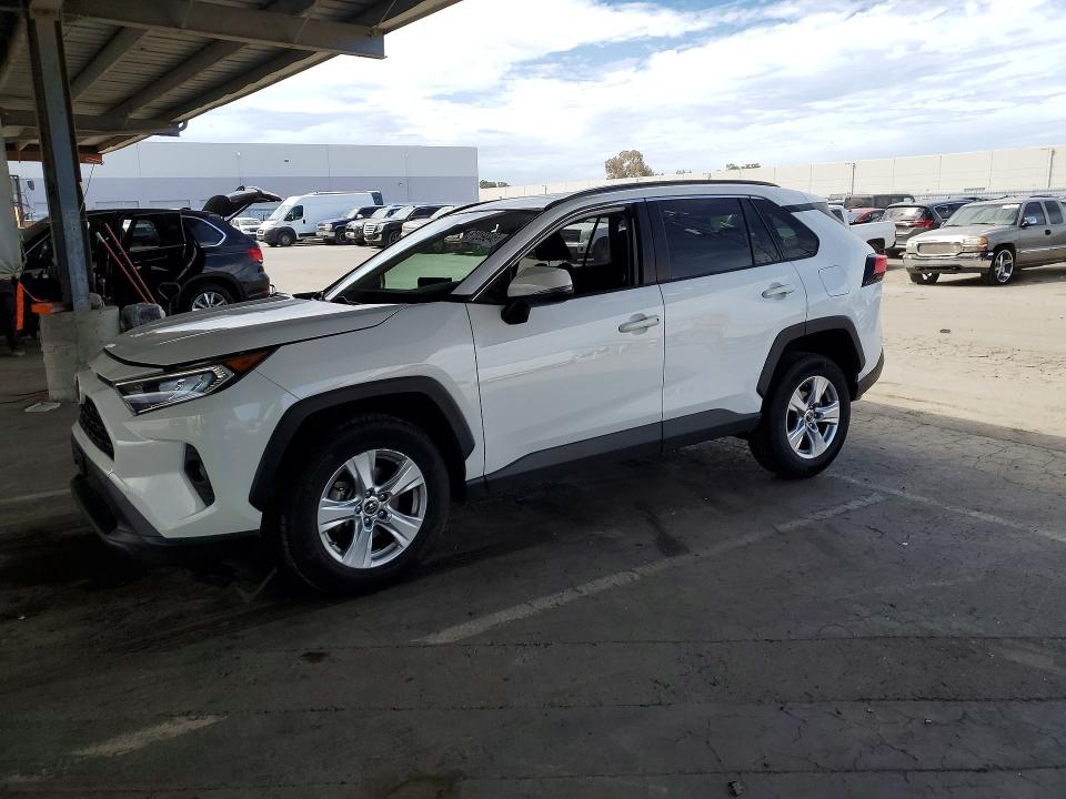2019 Toyota Rav 4 VIN JTMW1RFV1KJ013903 COPART salvage auction — FRONT END, Ca - Salvage Certificate, sold $15 on 2026-07-21 (photo 1)