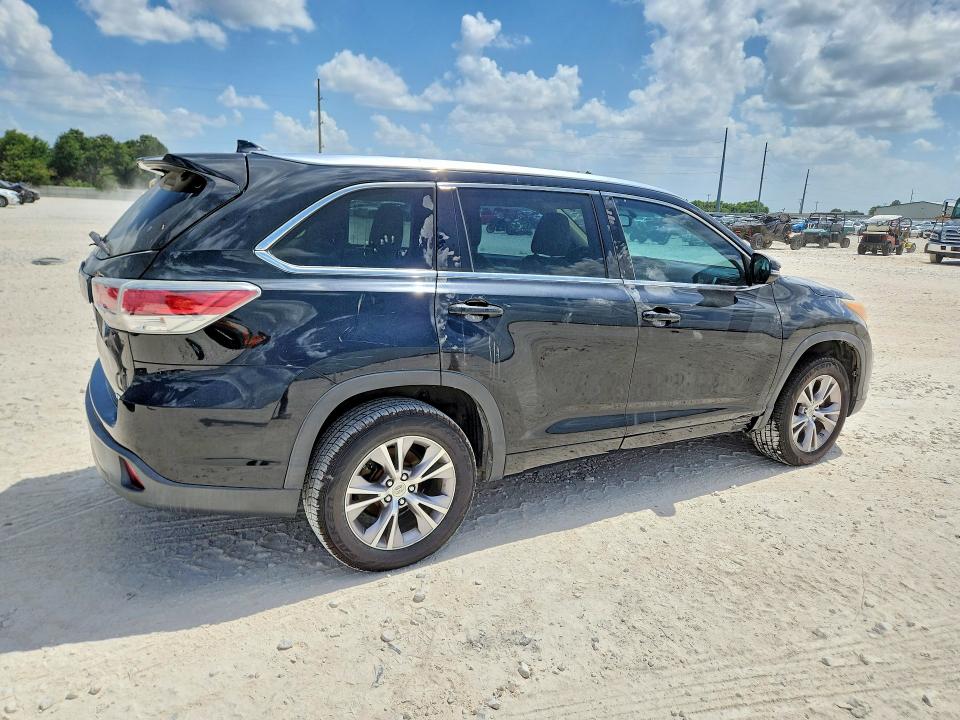 2014 Toyota Highlander VIN 5TDKKRFH4ES035018 COPART salvage auction — NORMAL WEAR, Tx - Certificate Of Title, sold $6,500 on 2026-07-30 (photo 3)