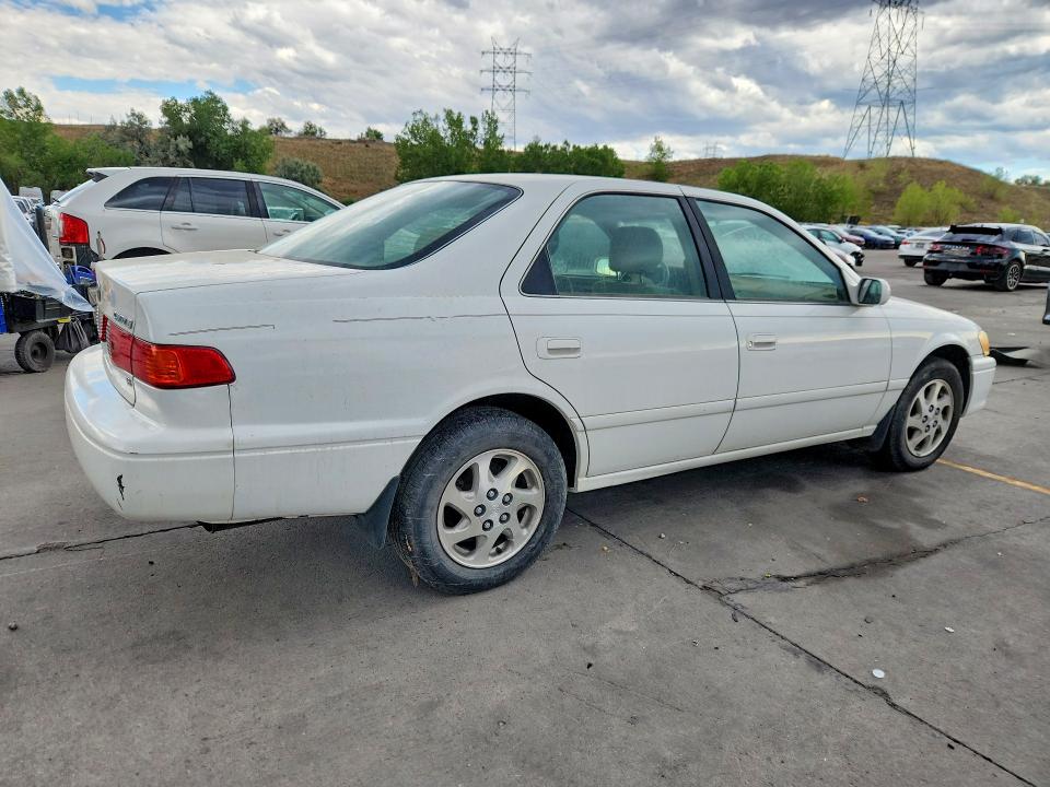 2000 Toyota Camry VIN JT2BF28K0Y0253252 COPART salvage auction — FRONT END, CO - SALVAGE TITLE, sold $950 on 2026-07-15 (photo 3)