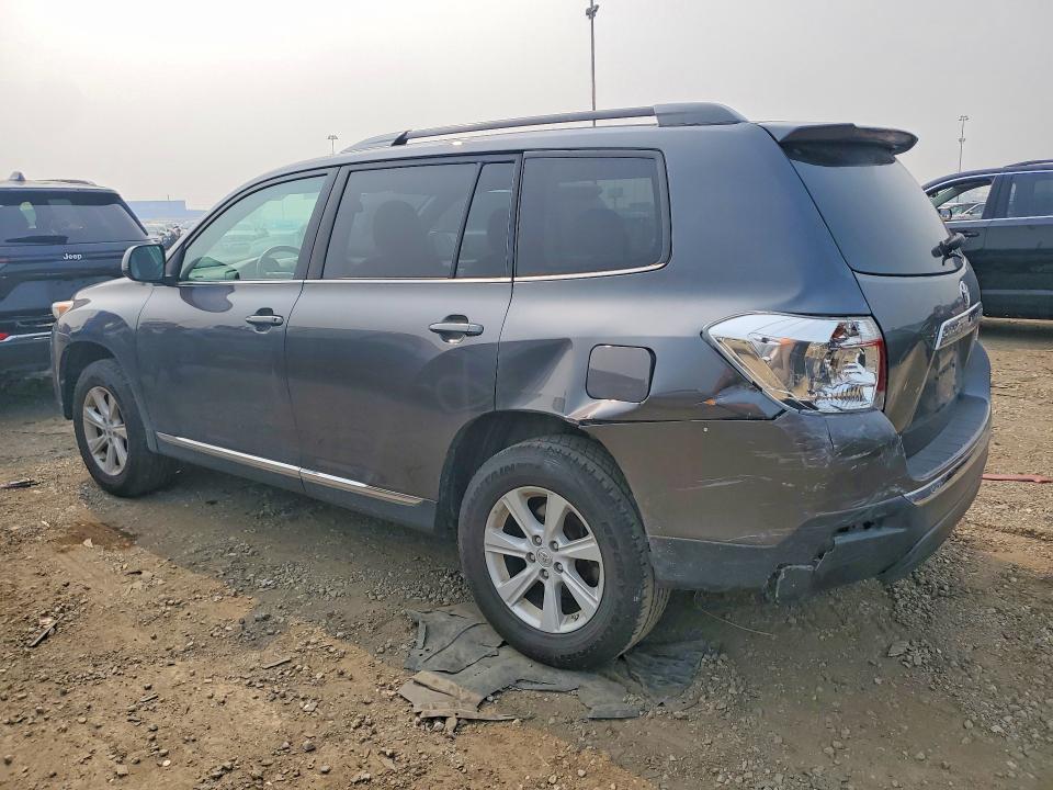 2013 Toyota Highlander VIN 5TDZA3EH4DS038922 COPART salvage auction — REAR END, MI - CERTIFICATE OF TITLE, sold $1,450 on 2026-07-24 (photo 2)